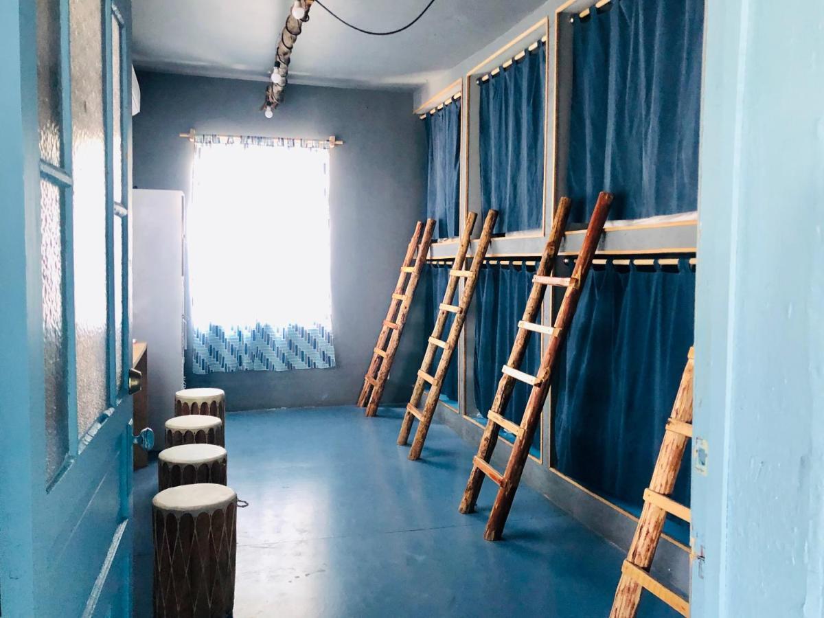 Hostal Kuira Ba By Rotamundos Chihuahua Bagian luar foto