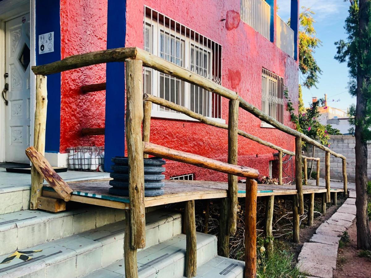 Hostal Kuira Ba By Rotamundos Chihuahua Bagian luar foto