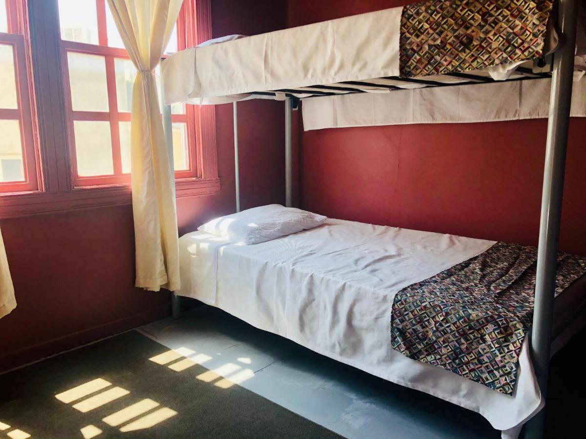 Hostal Kuira Ba By Rotamundos Chihuahua Bagian luar foto