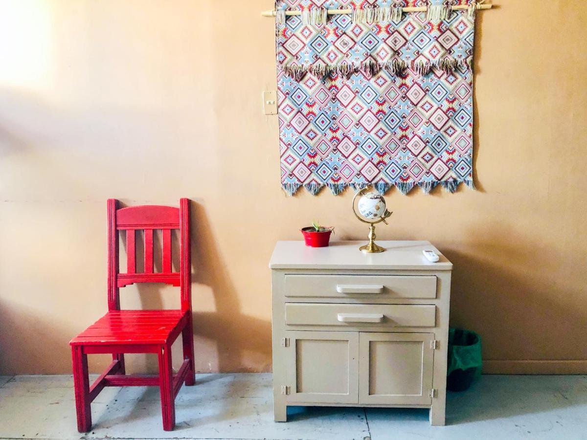 Hostal Kuira Ba By Rotamundos Chihuahua Bagian luar foto